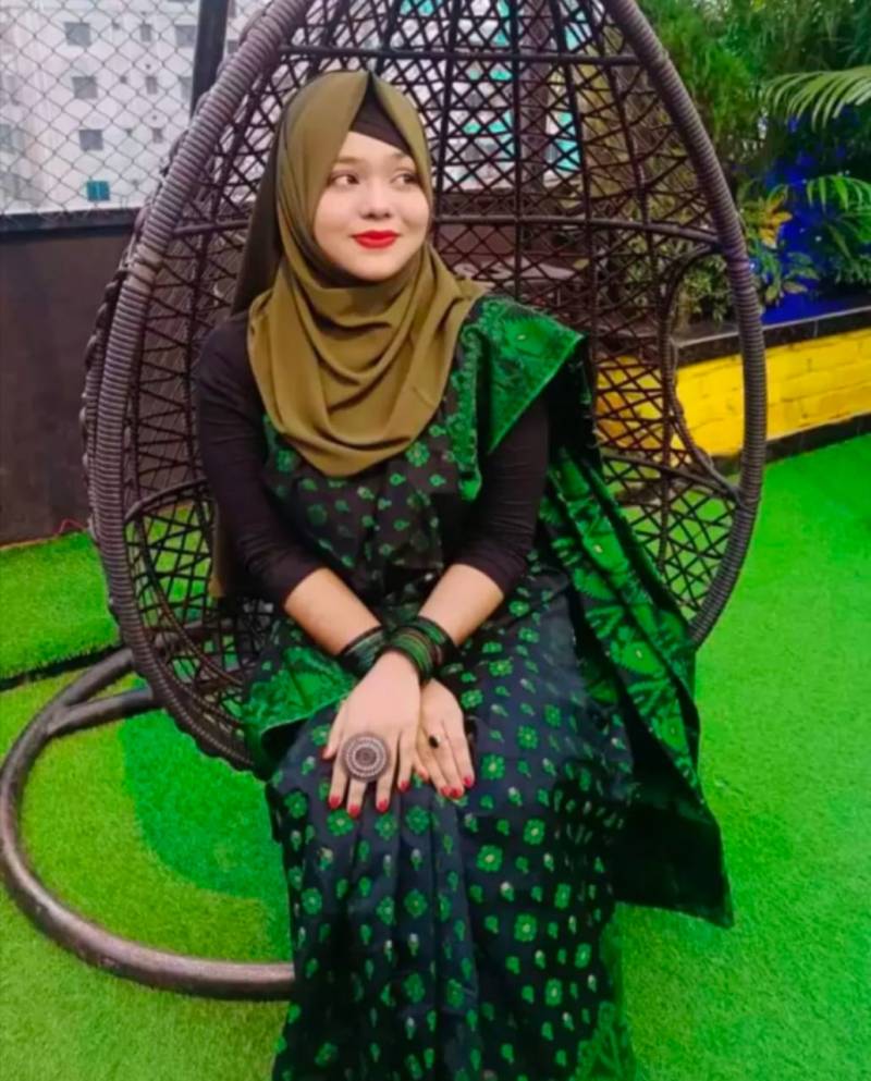 লাক্সারি জামদানি শাড়ি